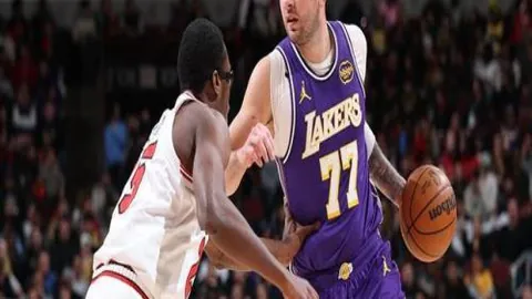 国羽混双亚锦赛决赛险胜日本队，3-2闯入决赛